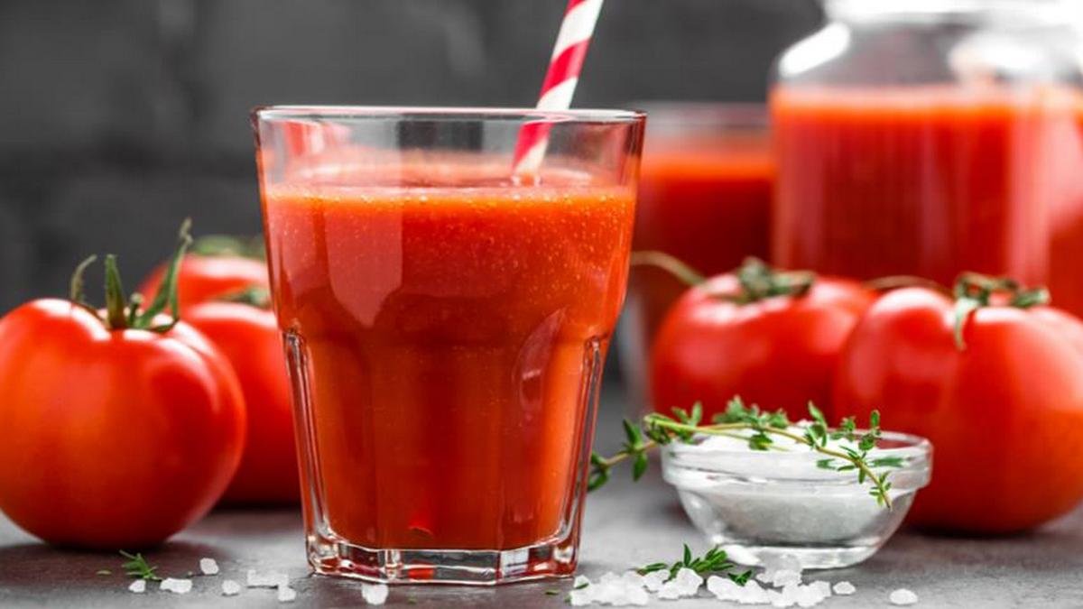 Полезные и вкусные рецепты: как приготовить томатный сок на зиму в домашних условиях