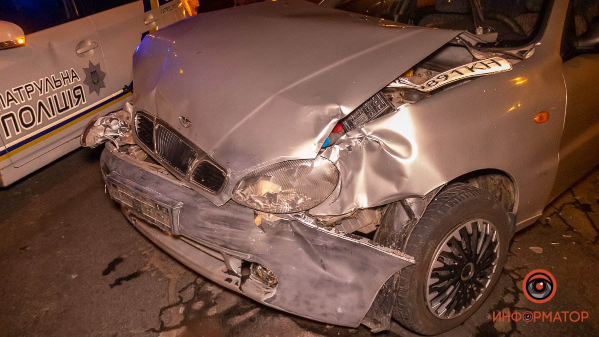 В Днепре на Чернышевского столкнулись Lanos и Chevrolet: пострадал один человек
