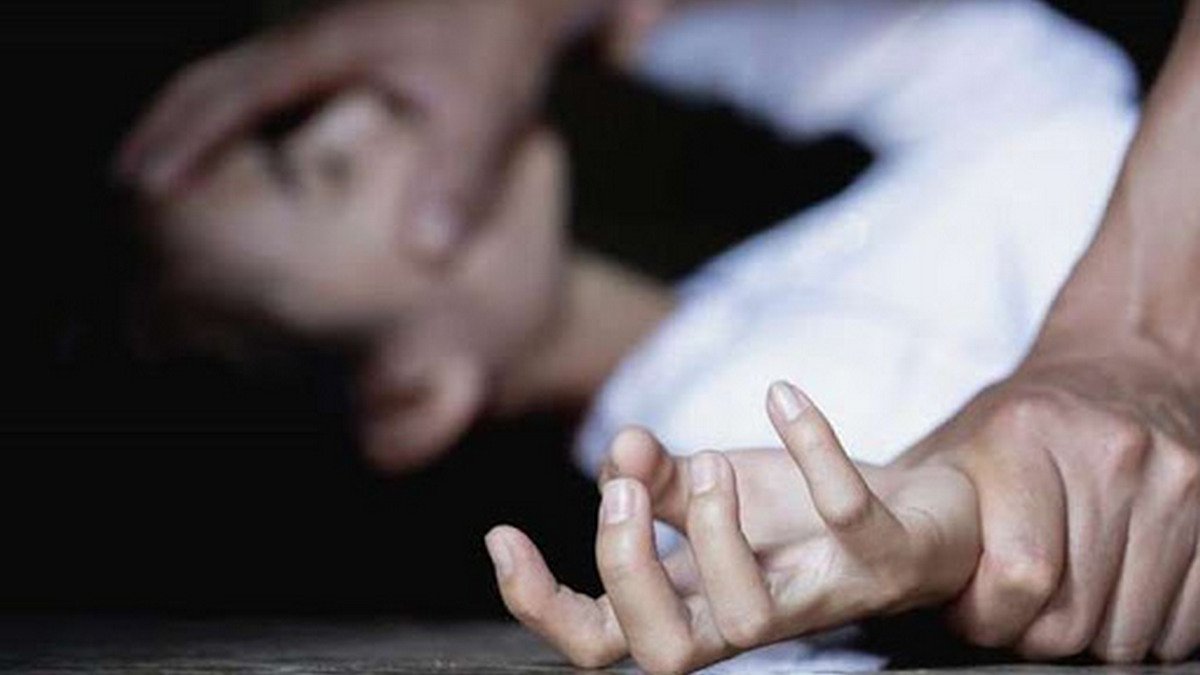 В Кривом Роге мужчина напал на 6 девушек: насиловал и убивал