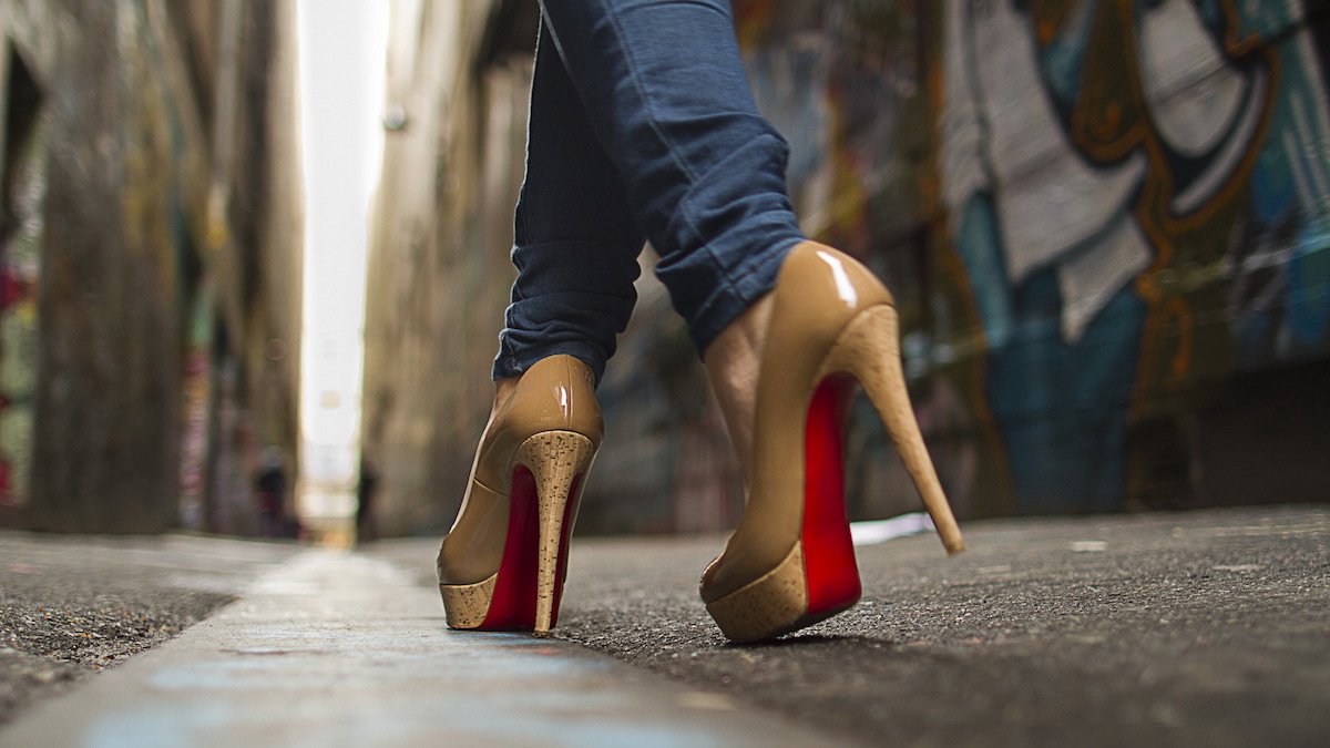 Вредны ли каблуки для женских ног и как правильно выбирать обувь