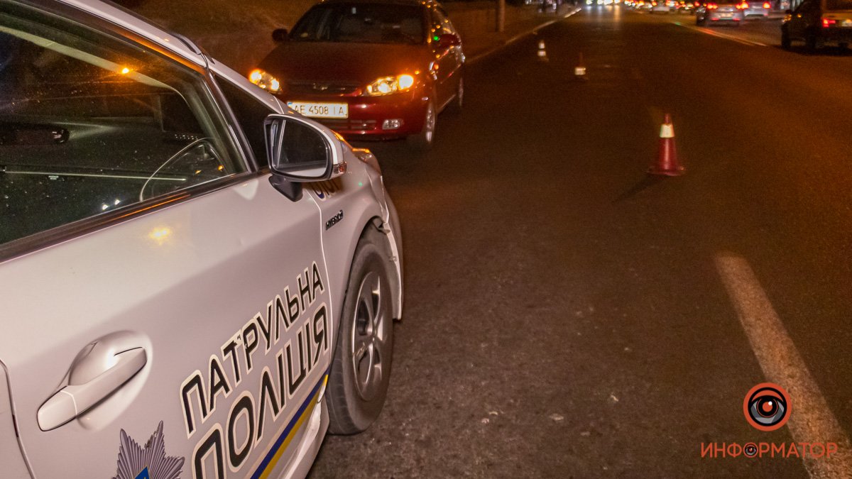 В Днепре на Калиновой Chevrolet сбил 9-летнего мальчика: ребенка забрала скорая