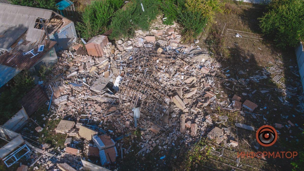 В Днепре на Генерала Воливача взорвался дом: фото и видео с места