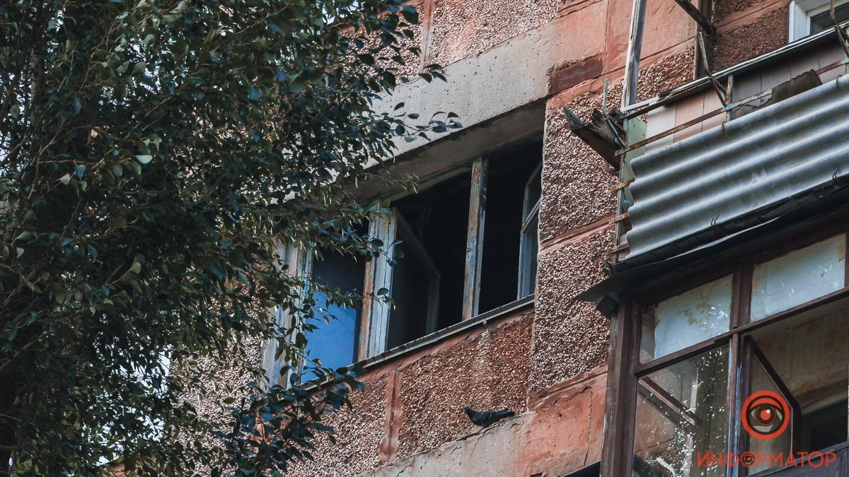 В Днепре на Гладкова горела квартира: погиб мужчина