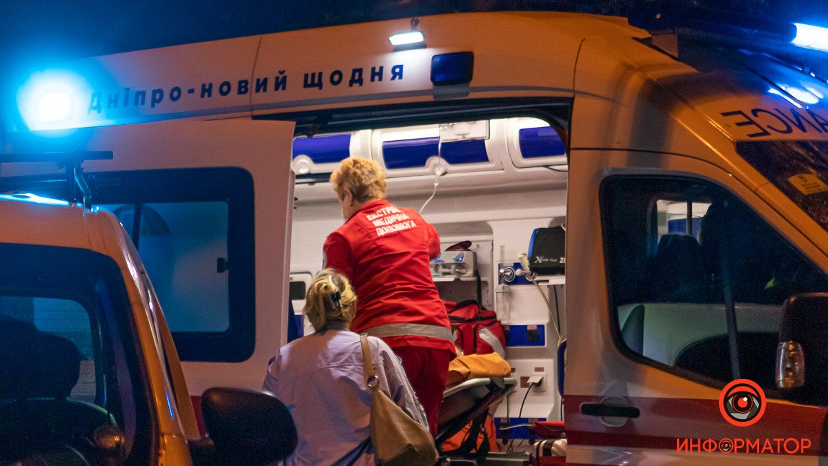 Женщина, пострадавшая в ДТП на трассе под Днепром, умерла в больнице: нужна помощь свидетелей