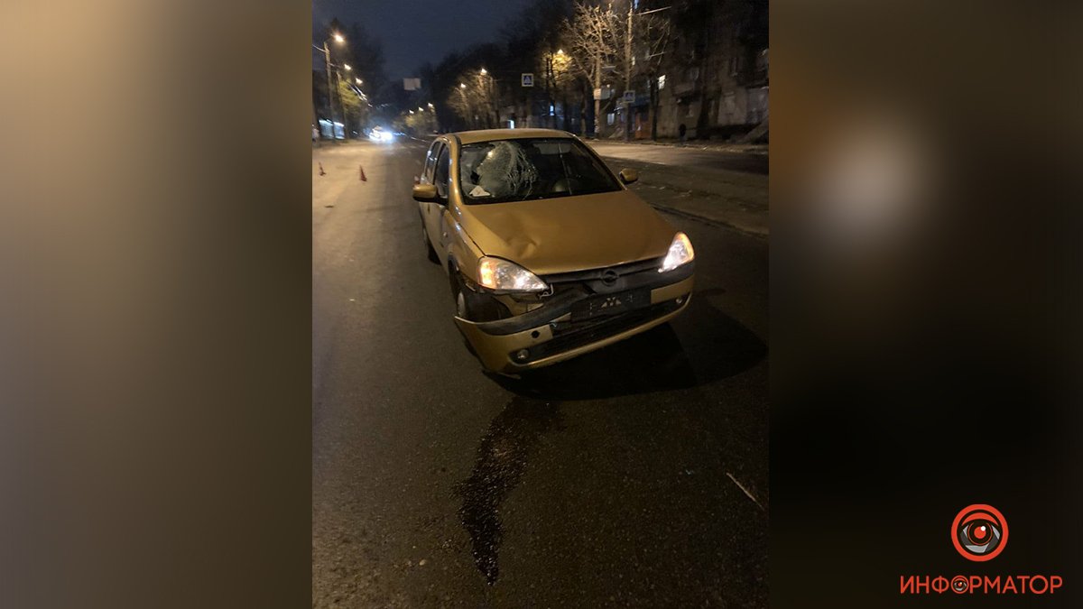 В Днепре на Богдана Хмельницкого Opel сбил 16-летнего парня: родители ищут свидетелей