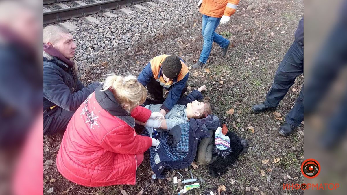 В Каменском поезд сбил 11-летнего мальчика: ребенок в коме