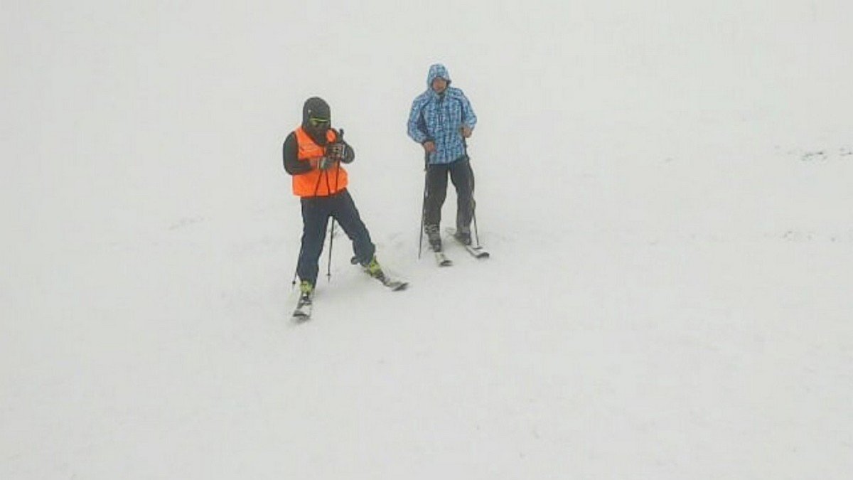 В Карпатах поисковая группа два часа искала лыжника из Днепра
