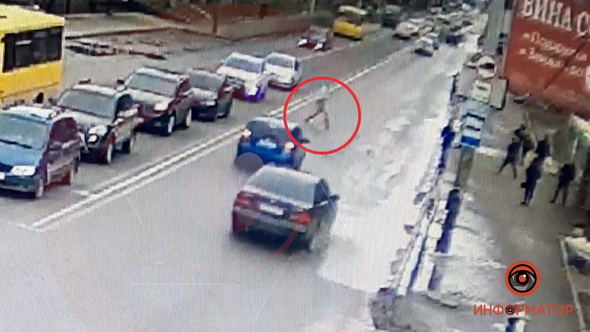 В Днепре на Калиновой Lexus насмерть сбил женщину: появилось видео