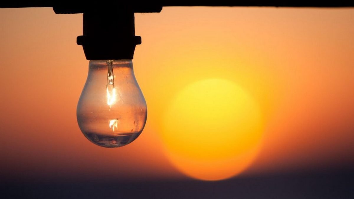 В четверг в восьми районах Днепра могут отключить свет: список адресов
