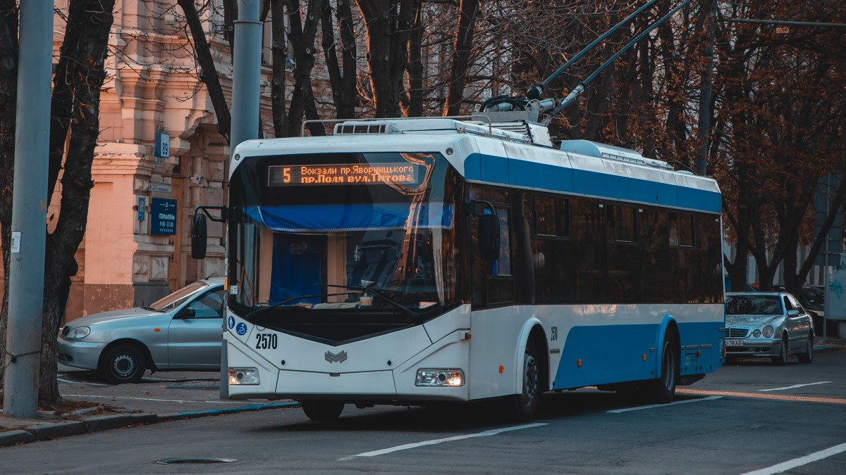 В пятницу в Днепре троллейбусы №5 временно изменят маршрут
