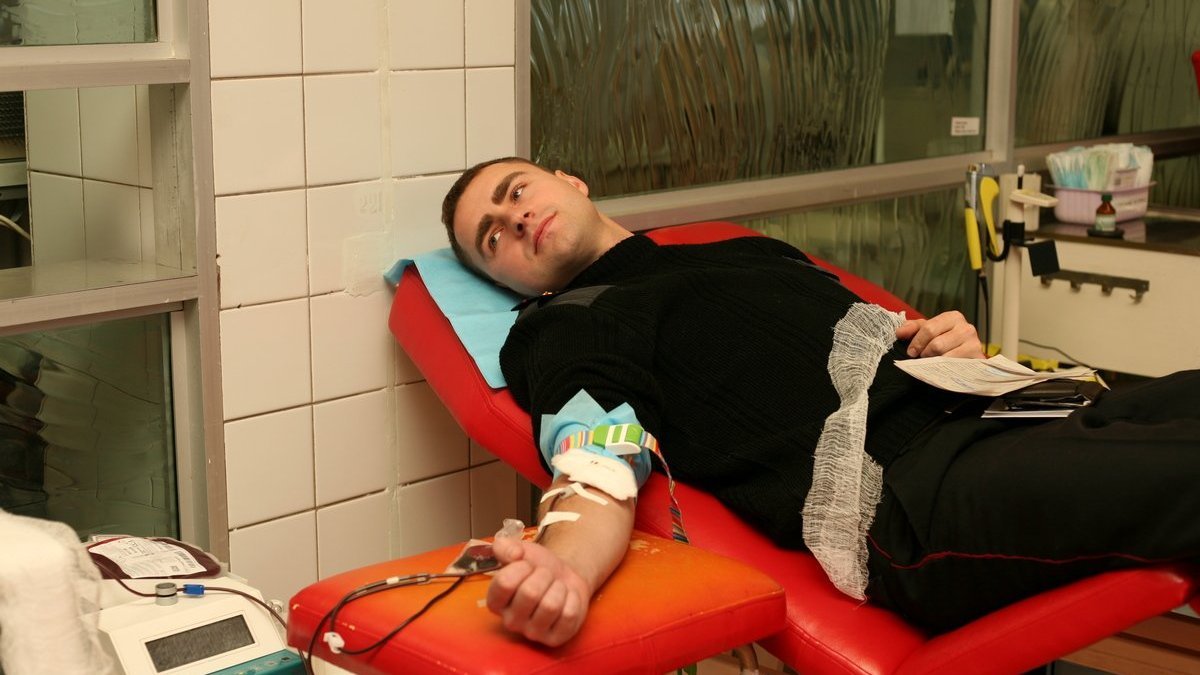 В Днепре жителей приглашают сдать кровь, чтобы помочь детям с онкозаболеваниями