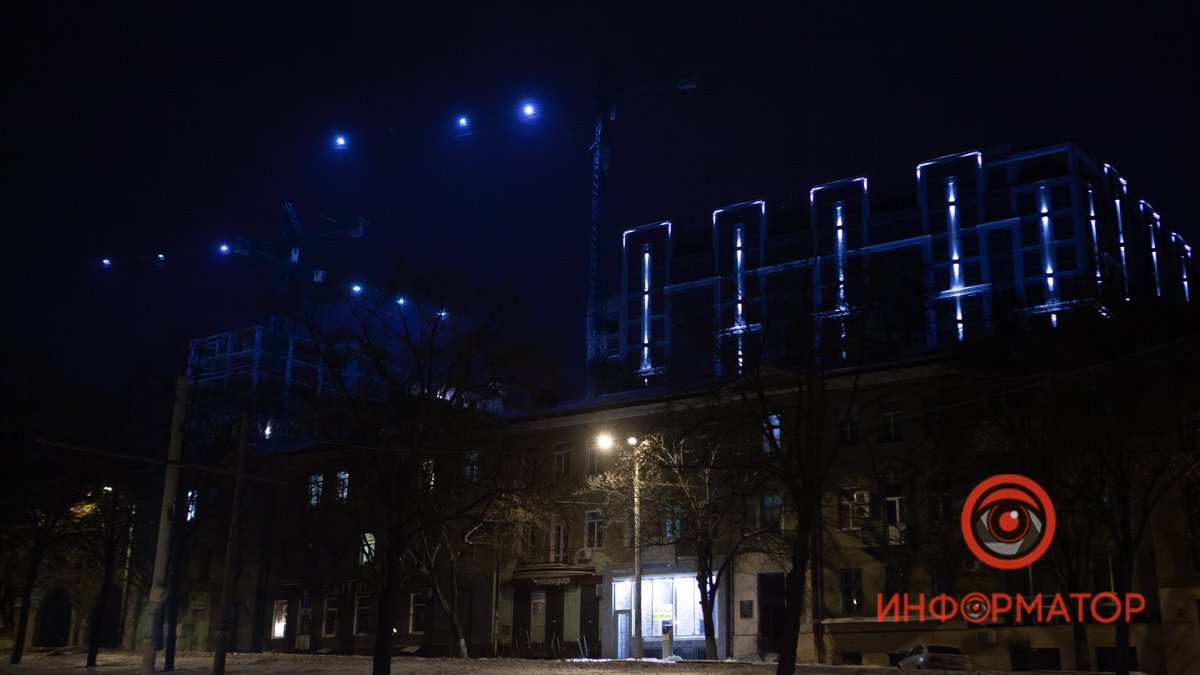 Пока город спит: как в Днепре выглядит ночная улица Святослава Храброго