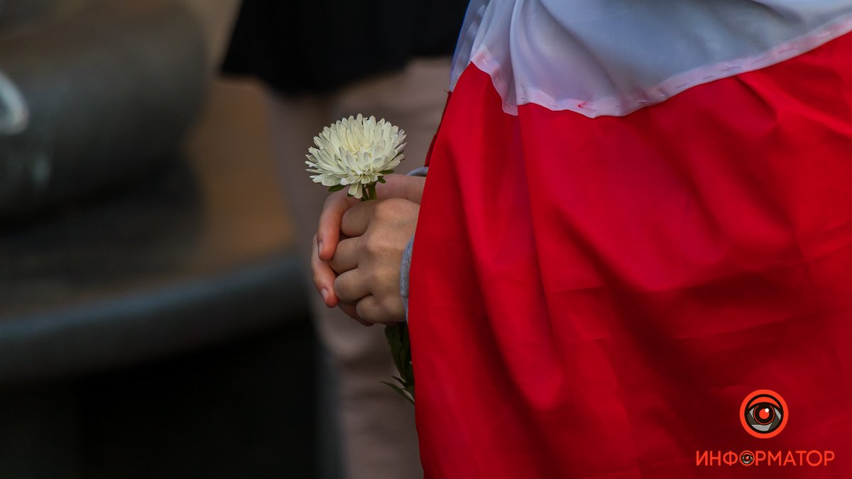 20 лет за цветок на щите: молодежь из Днепра покажет фильм о Беларуси