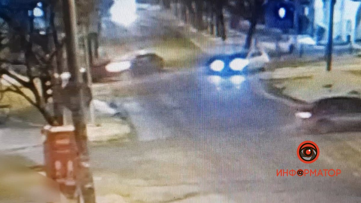 Ночное ДТП на Михаила Грушевского в Днепре: видео момента аварии