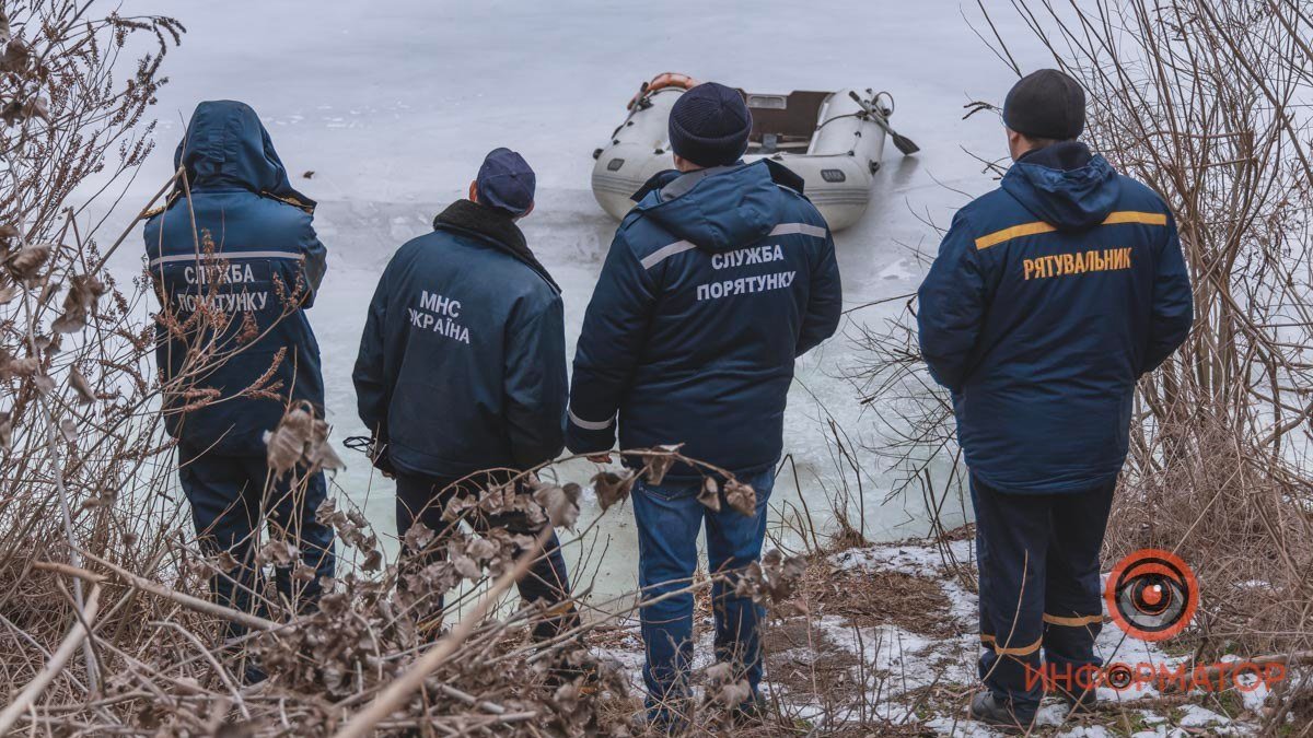 Провалы под лед и рыбаки на дрейфующей льдине: итоги недели от полиции и спасателей