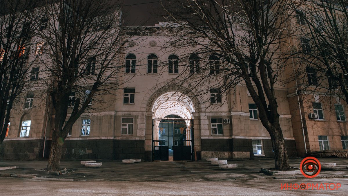 Наслоение эпох: как в Днепре выглядит улица Владимира Вернадского ночью