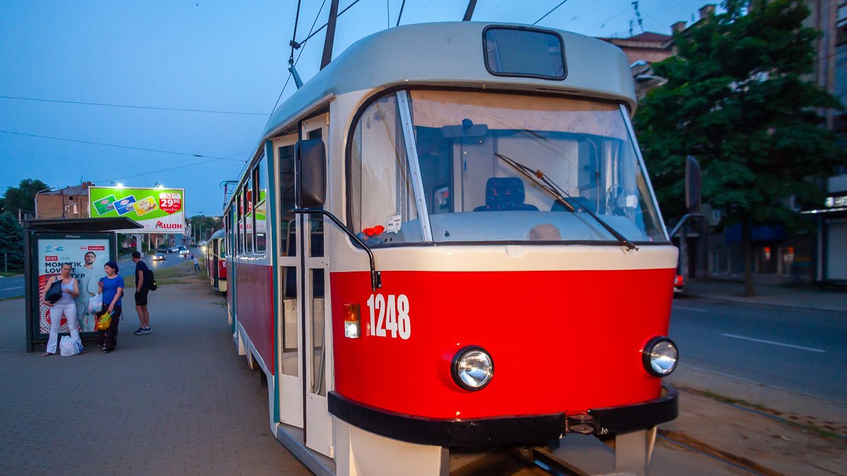 В Днепре трамваи №11 будут ездить по сокращенным маршрутам