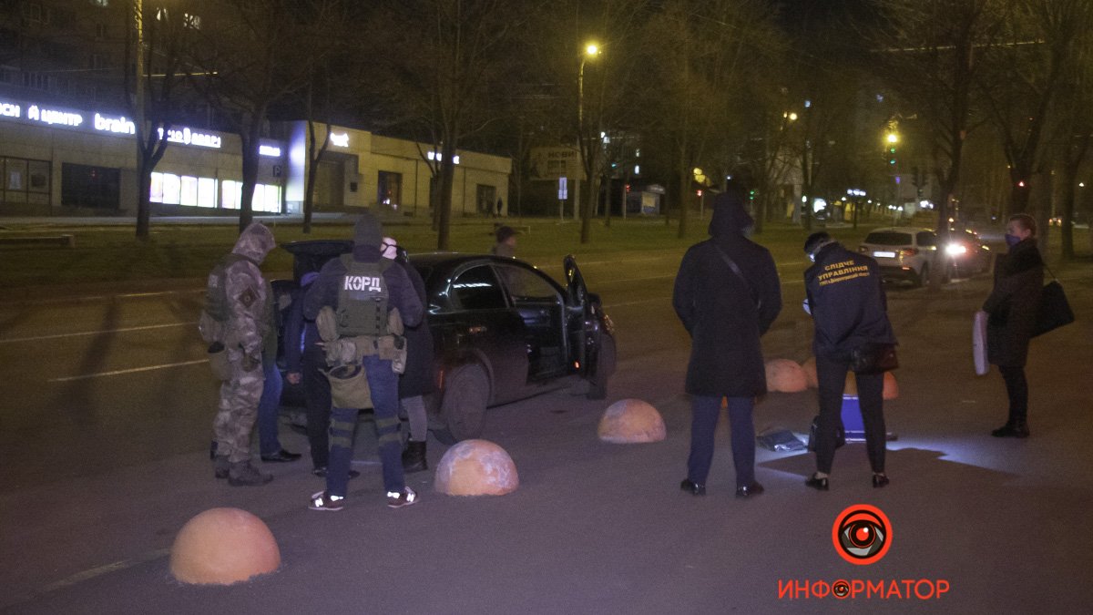 В Днепре на проспекте Поля сотрудники КОРД провели задержание