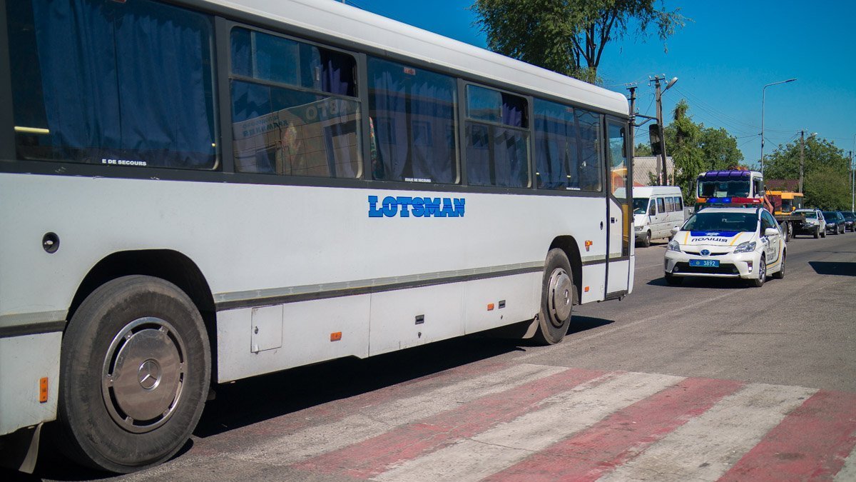 В Днепре на проспекте Мазепы автобус сбил пешехода: полиция ищет свидетелей