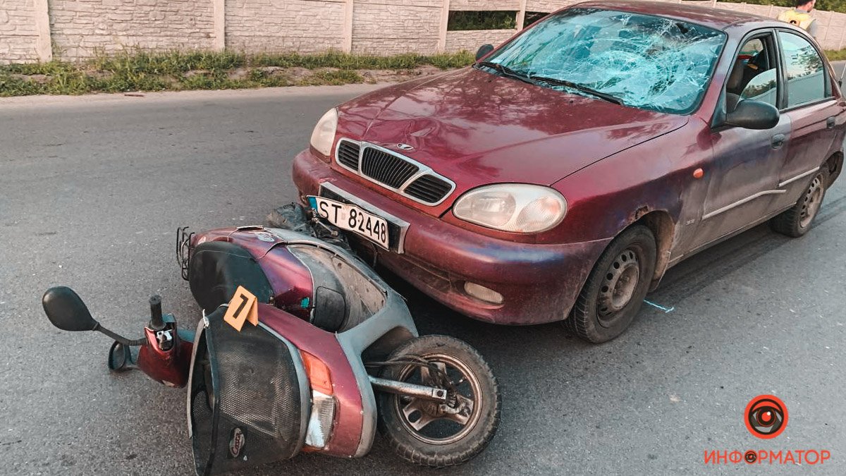 В Днепре на Моторной Lanos сбил мужчину на мотоцикле: пострадавший погиб