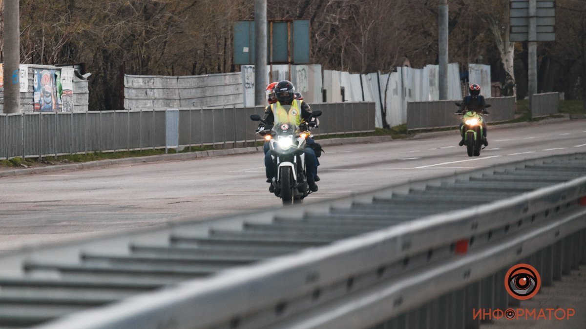 В Днепре на Старокозацкой столкнулись Audi и мотоцикл: поиск свидетелей
