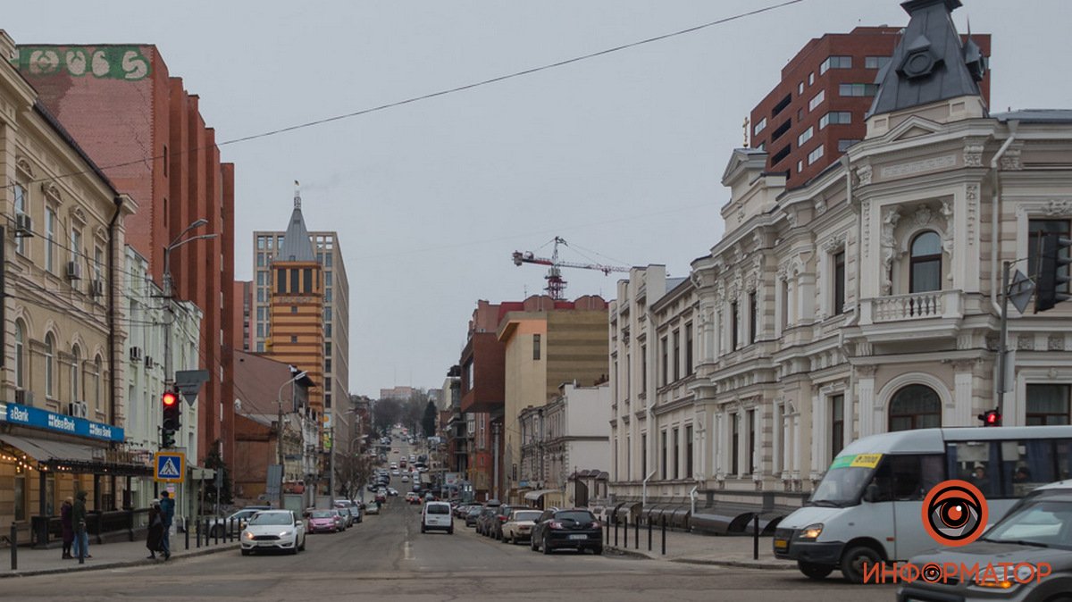 В Днепре планируют на месяц сузить тротуары на улице Шевченко