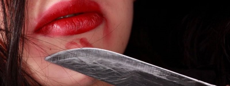 Женщина из Днепра, пырнувшая ножом свою знакомую, проведет за решеткой 5 лет