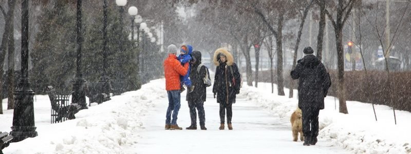 Туман, снегопад, порывы ветра: объявят ли в Днепре штормовое предупреждение (ФОТО)