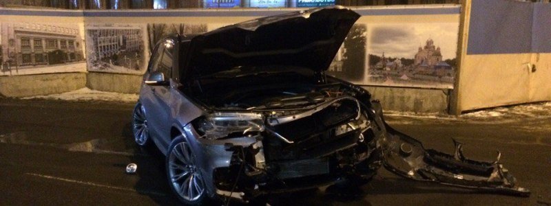 ДТП в центре Днепра: столкнулись BMW и Lada (ФОТО)