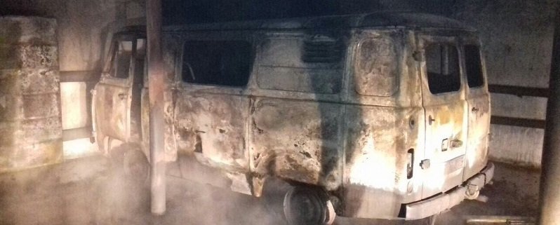 Под Днепром горела парковка: есть пострадавший (ФОТО)