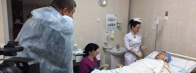 В больнице Мечникова оперируют раненого в Авдеевке подполковника (ФОТО)