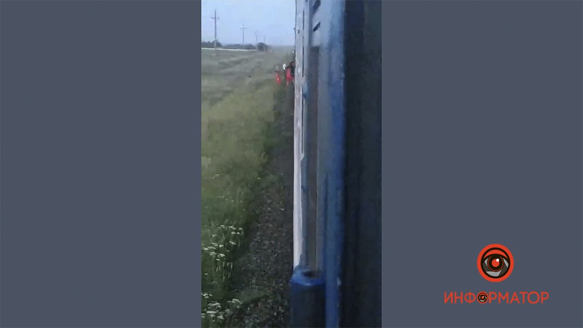 Мужчина бросился под поезд Одесса-Днепр: состав задержался почти на 4 часа