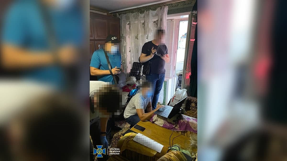 Житель Днепра в соцсетях поддерживал террористов и призывал к изменению границ Украины