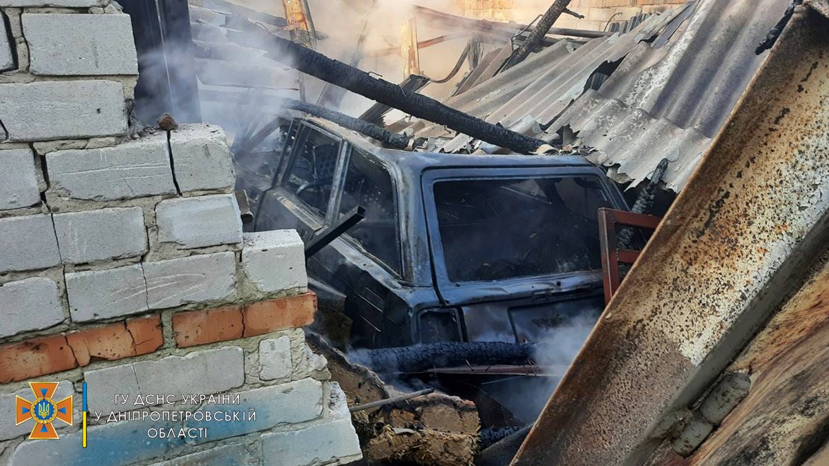 В Днепропетровской области в гараже сгорел ВАЗ