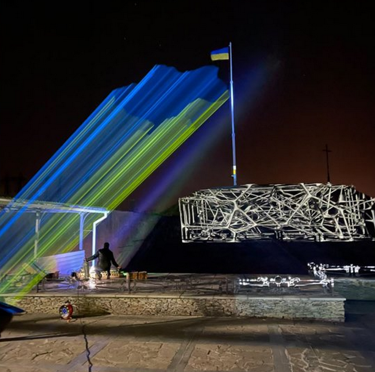 Светотехники из Днепра создали уникальную световую инсталляцию на острове Хортица