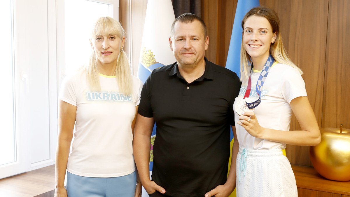 Борис Филатов встретился с бронзовой призеркой Олимпийских игр в Токио Ярославой Магучих и ее тренеркой