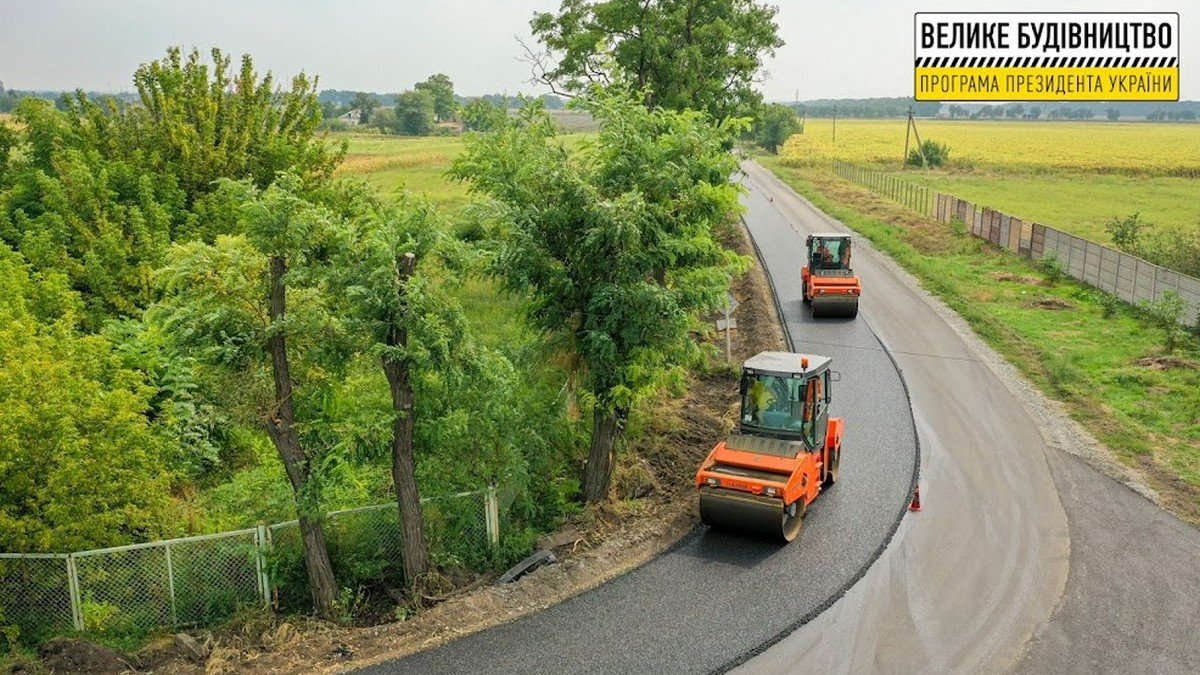 Первый капремонт за 30 лет: обновленная дорога соединит Знаменовку с павлоградской трассой