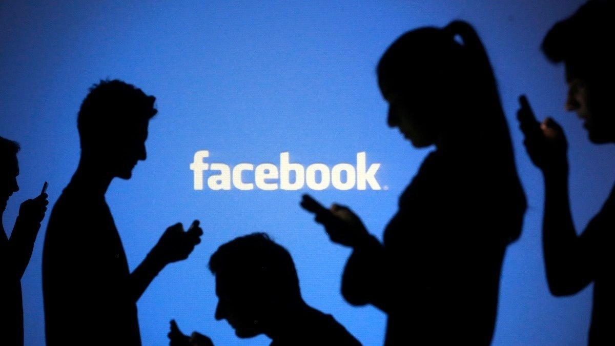 Масштабный сбой в работе Facebook, Instagram и WhatsApp: назвали причину