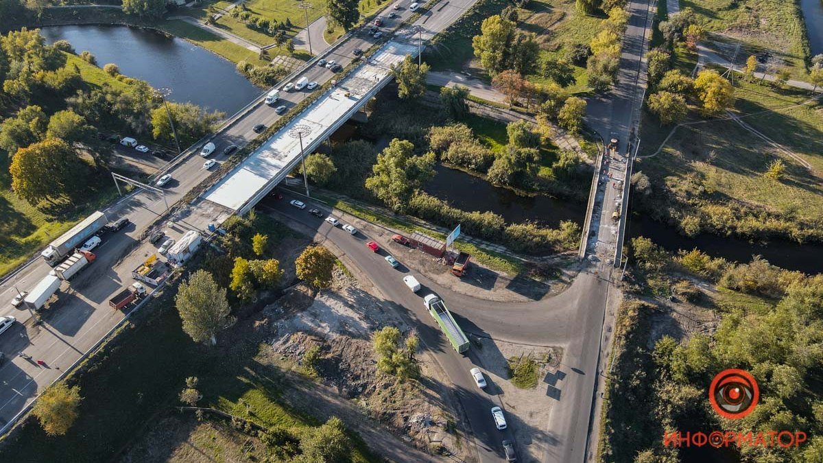 Из-за ремонта моста через реку Кильчень на въезде в Днепр собираются километровые пробки