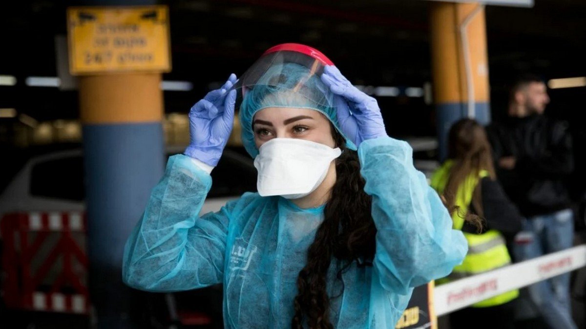 Новый рекорд: за сутки в Днепре и области зафиксировали 2 280 случаев коронавируса