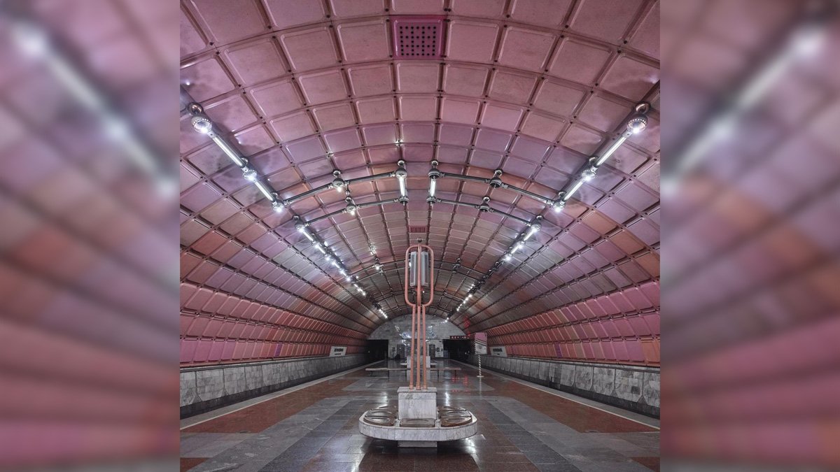 Фото станции метро из Днепра опубликовали на странице New York Times в Instagram