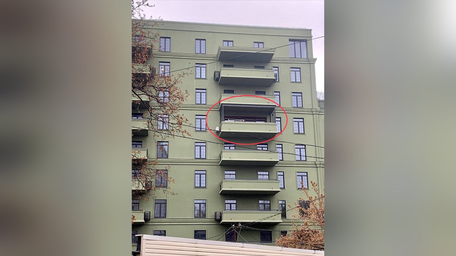 В Днепре в ЖК Park Residence владелец недвижимости вынес кусок стены, чтобы сделать царь-балкон