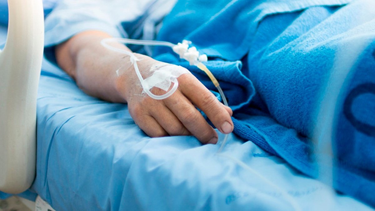 Проверка слухов: в криворожской больнице из-за отключения света умерли 11 больных коронавирусом