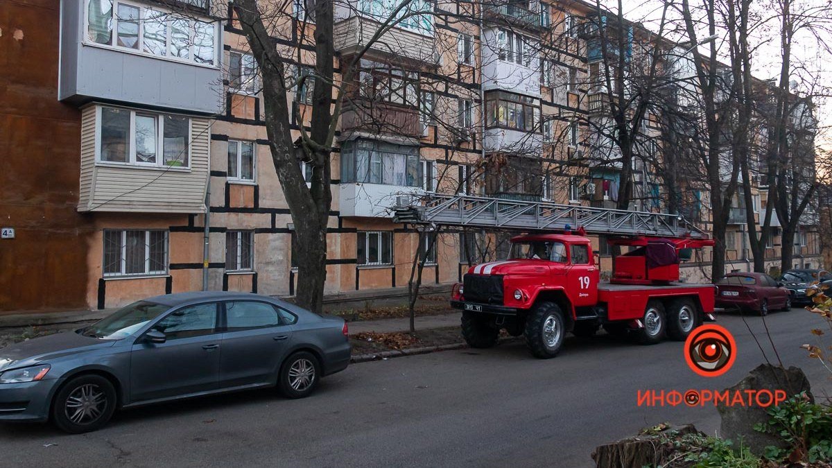 В Днепре на улице Абхазской горела квартира: есть погибший
