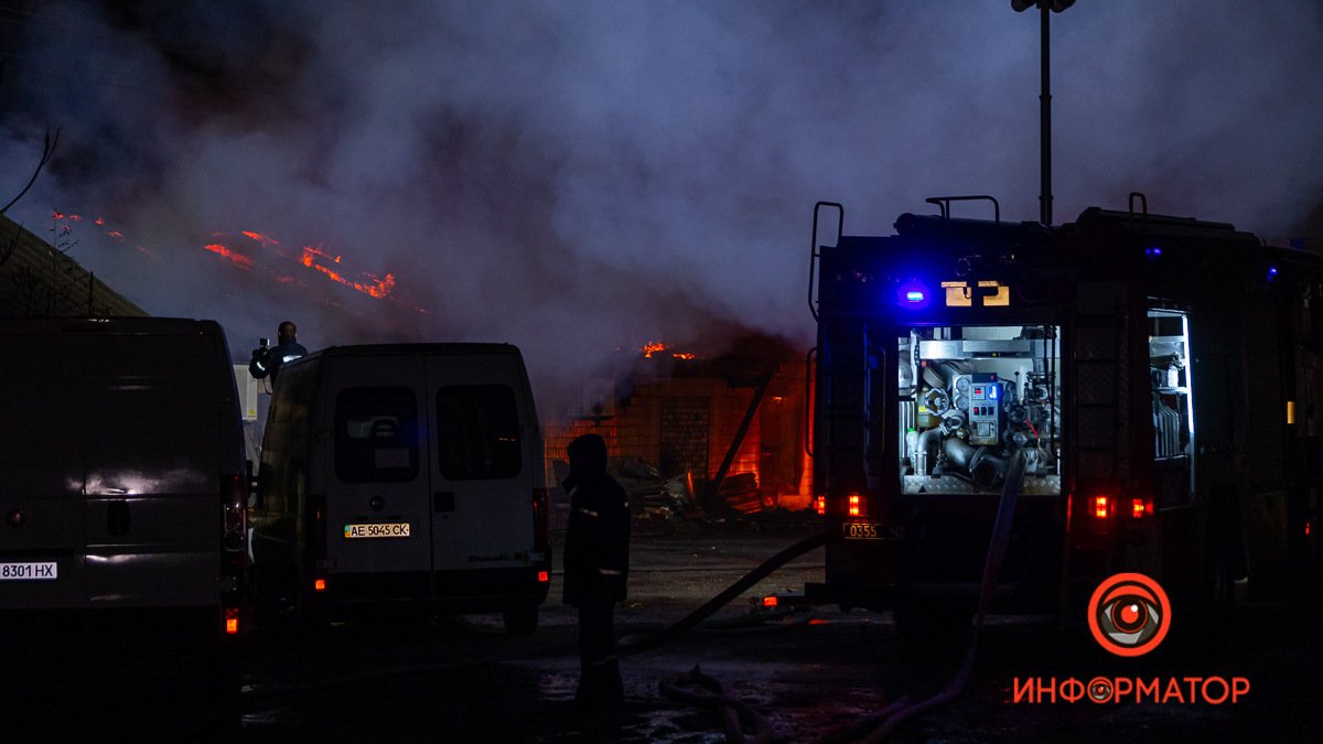 В Новомосковске в пожаре серьезно пострадал мужчина
