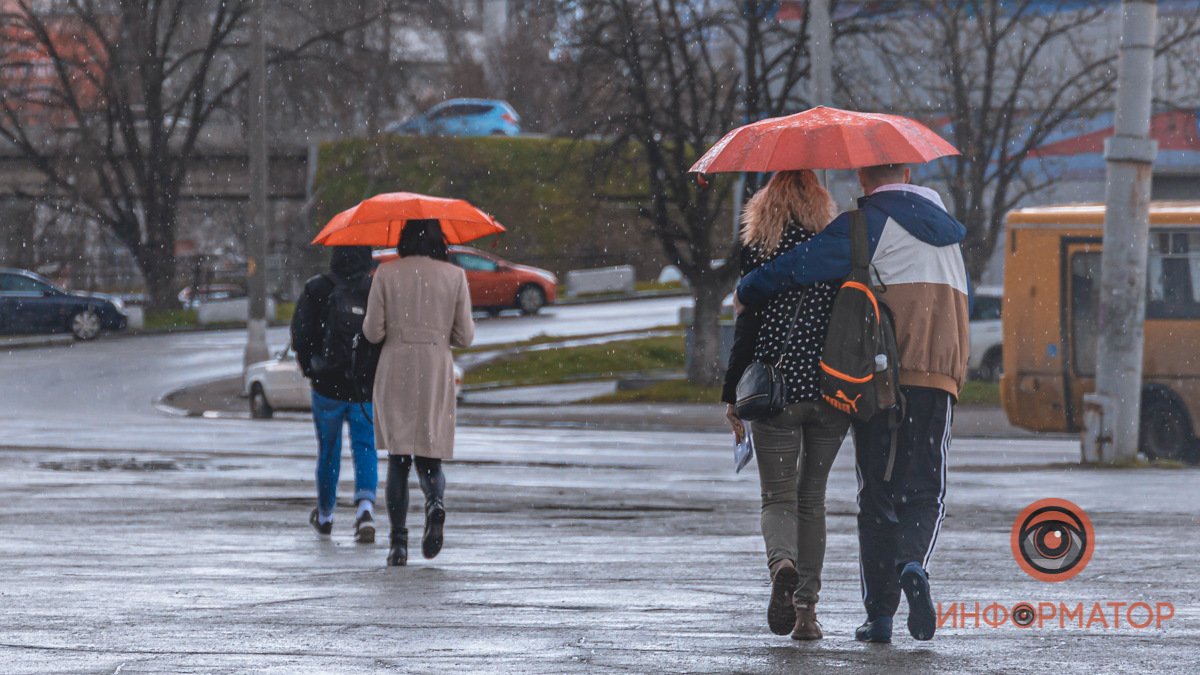 Доставайте зонтики: в Днепре неделю будут идти дожди
