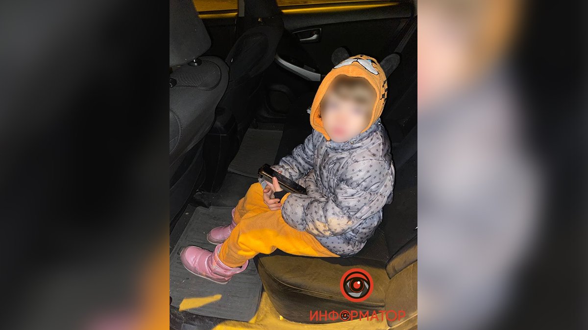 В Днепре на Мерзленко 6-летняя девочка ночью ходила сама по улице и искала родителей