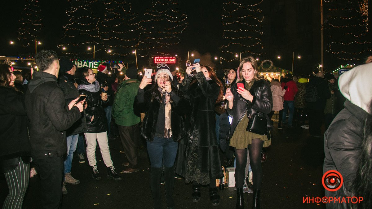 Без сцены, ярмарки и "гуляний" в центре: как в Днепре отпразднуют Новый год