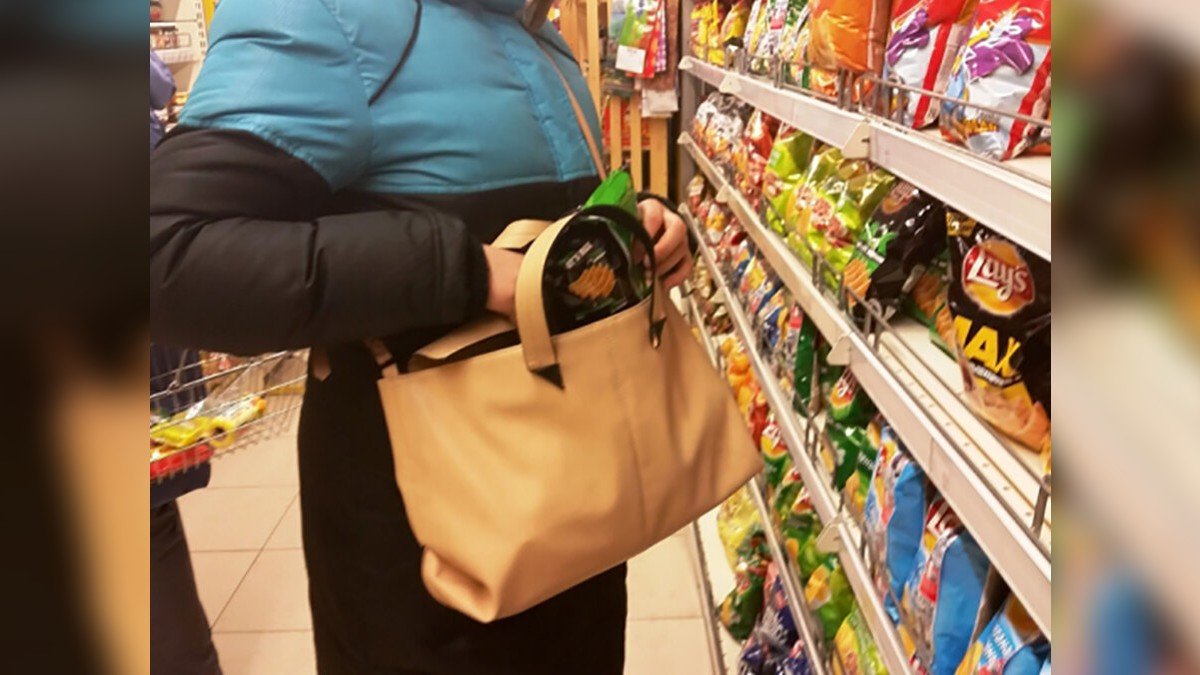 В Никополе многодетная мать украла продуктов в супермаркете на 850 гривен: решение суда