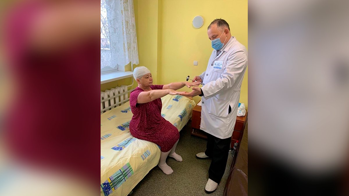 В Днепре в больнице Мечникова спасли жизнь многодетной матери из Донецкой области